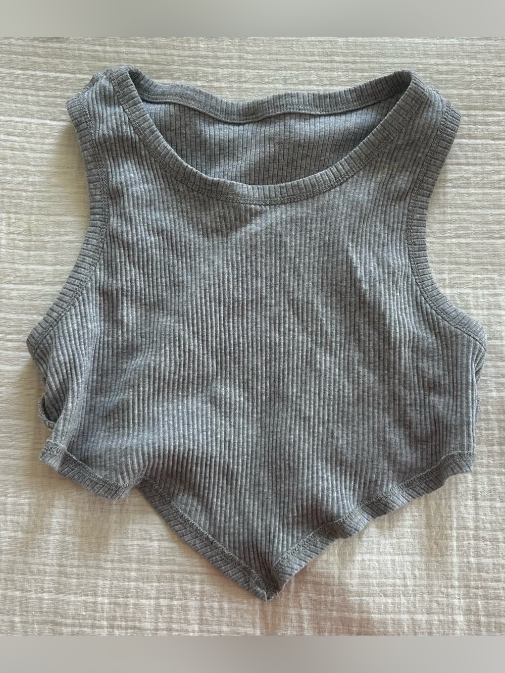 Crop triangle tank